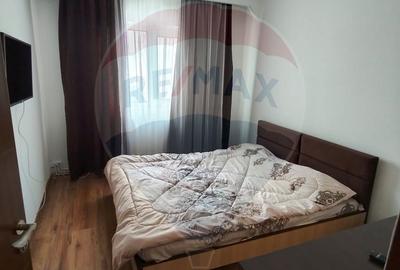 Apartament cu 3 camere în 1 Mai - 9