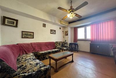 Apartament cu 3 camere decomandat în Titulescu
