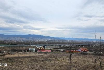 Teren de 450 mp, în Central - 2