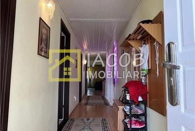 Casa cu 1690 mp teren, vie pe rod, comuna Sarata, jud. Bacau - 19