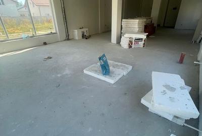 Spațiu comercial, de 125 mp, în Central - 7