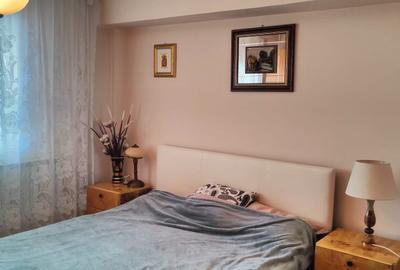 Apartament cu 3 camere decomandat, mobilat în Capitol - 9