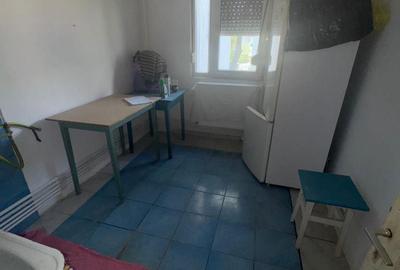 Apartament cu 2 camere semidecomandat în Micro 40