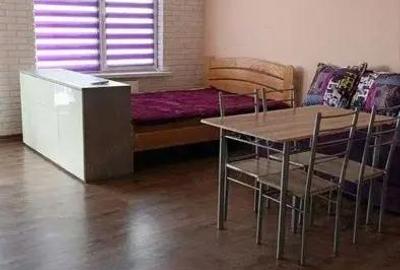 Garsonieră decomandată în Titan - 4