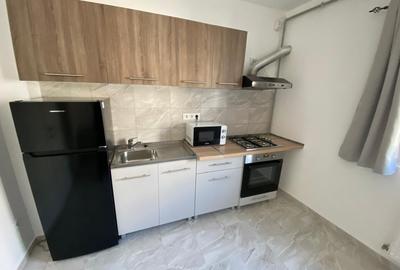 DE INCHIRIAT! Apartament 2 camere decomandat 60 mp , Sector 4 - 34
