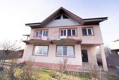 Casă cu 7 camere cu Teren 466 Mp în Singureni - 2