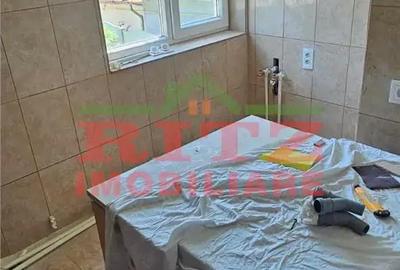 Apartament cu 3 camere în Caracal - 9