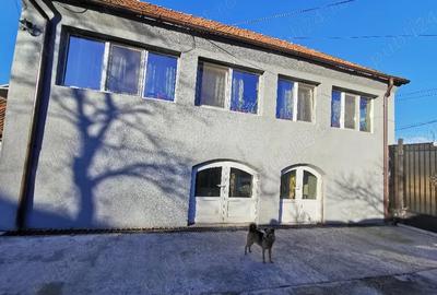 Casă cu 3 camere în Hobița - 7