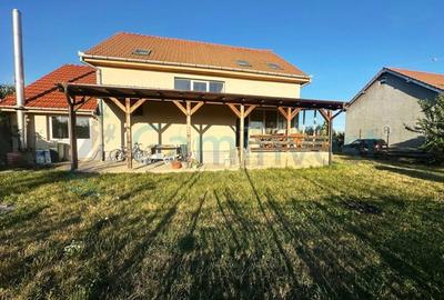 Casă individuală cu 5 camere cu Canalizare în Sântandrei - 1