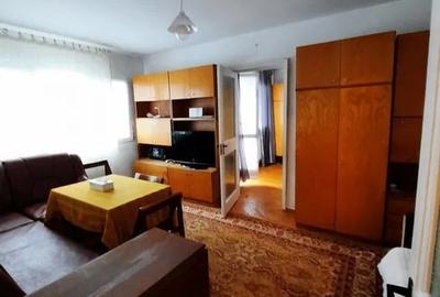 Apartament cu 2 camere, etaj 3/4, zona Podu Ros - 2