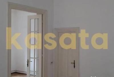 Casă cu 4 camere cu Canalizare în Floreasca - 2