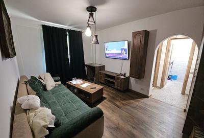 Apartament cu 2 camere semidecomandat, mobilat în Antiaeriană