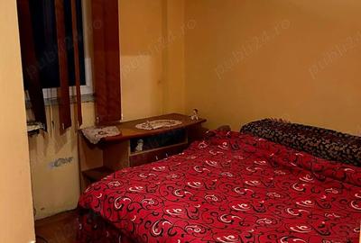 Apartament de Vanzare 3 Camere Semidecomandat - 3