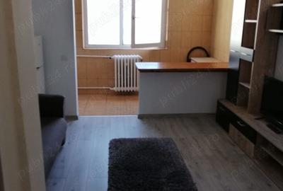 Inchiriez garsoniera - 2