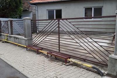 Casă cu 3 camere cu Teren 550 Mp în Central - 1