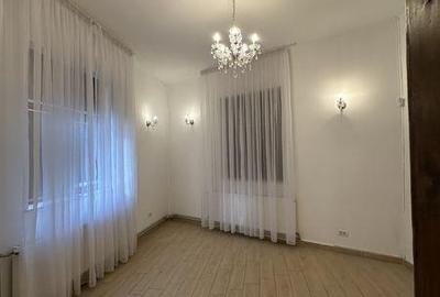 Casă cu 4 camere cu Canalizare în Basarab - 3