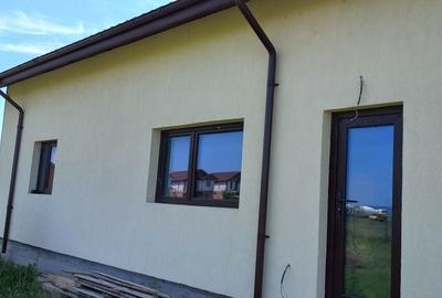 Casă cu 4 camere în Focșănei