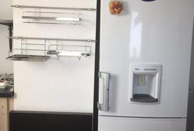 Apartament cu 3 camere decomandat în Alexandriei - 12