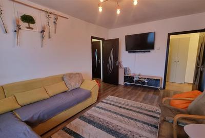 Apartament de 4 camere , zona Tractorul - 3