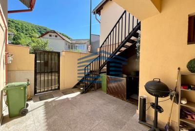 Apartament cu 2 camere semidecomandat, mobilat în Schei - 9