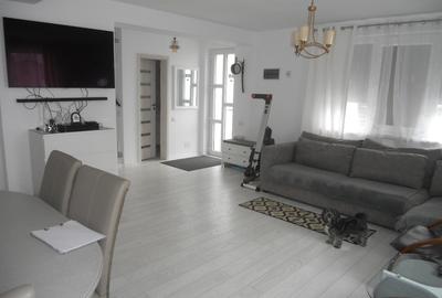 Casă cu 4 camere cu Teren 250 Mp în Domnești - 15