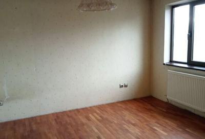 Casă cu 4 camere cu Teren 500 Mp în Bd. Coșbuc - 2