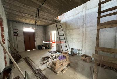 Casă cu 5 camere cu Teren 4316 Mp în Petreu - 14