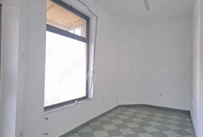 Spa?iu comercial 70 mp, la doar 8 euro mp (u?or negociabil pentru cei care se decid rapid) - 2