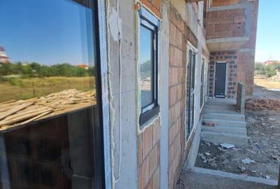 Apartament 2 camere cu balcon, lift și parcare inclusă - 8