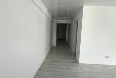 Apartament cu 3 camere decomandat în Nicolina - 8