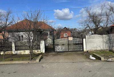 Casă cu 5 camere cu Teren 50 Mp în Afumați - 1