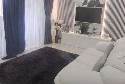 Apartament cu 3 camere decomandat în Cug