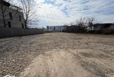 Teren de 1027 mp, în Central - 2