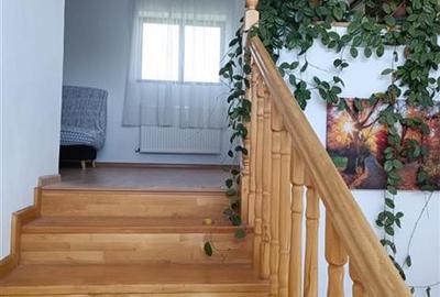 Casă individuală cu 7 camere cu Teren 288 Mp în Titan - 10