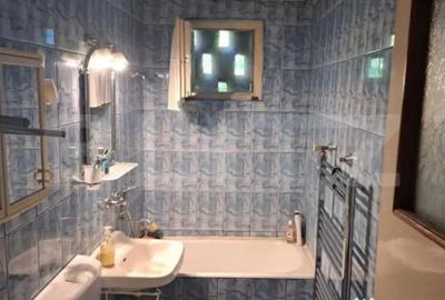 Apartament cu 3 camere semidecomandat în Dâmbu Pietros - 1