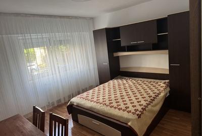 Garsonieră decomandată în Central - 3