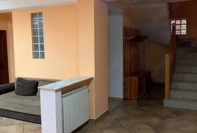 Casă cu 6 camere în Urleta - 1