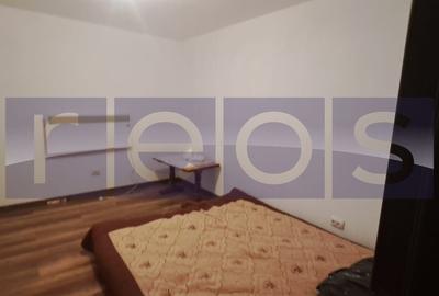 Casă individuală cu 4 camere cu Canalizare în Peretu - 5