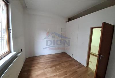 Apartament cu 3 camere decomandat în Calea Călărașilor - 12