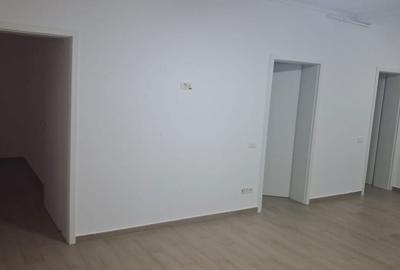 Apartament cu 2 camere decomandat în Dumbrăvița - 4