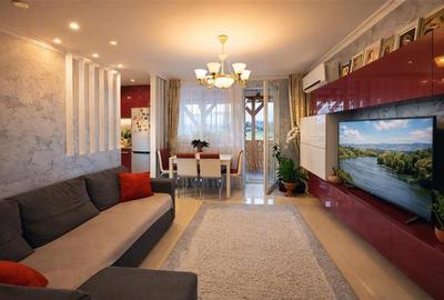Apartament cu 3 camere decomandat, mobilat în Unirii