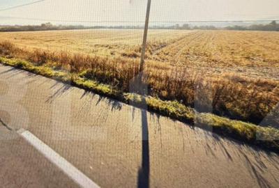 Teren de 8188 mp, în Central