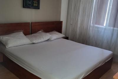 Apartament cu 3 camere semidecomandat în Craiovița Nouă - 3