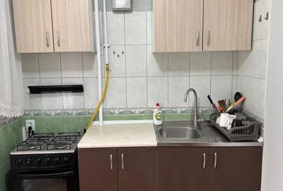 Garsonieră decomandată în Central