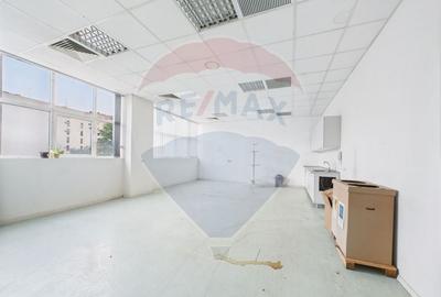 Spatiu multifunctional de birouri si productie langa Kaufland Vitan Spatiu multifunctional de birouri si productie langa Kaufland Vitan - 18