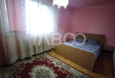 Apartament 3 camere de inchiriat etaj intermediar mobilat utilat Apartament 3 camere de inchiriat etaj intermediar mobilat utilat - 3