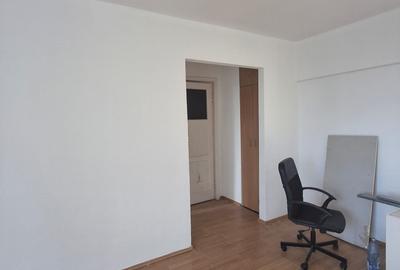 Apartament cu 2 camere semidecomandat în Universitate - 4