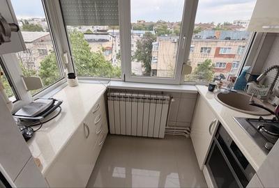 Apartament cu 2 camere decomandat în C5 - 5