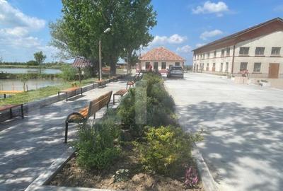 Proprietate unica 12.000 mp teren intravilan + imobile - 1