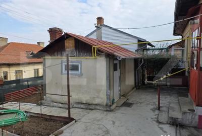 Casă cu 2 camere cu Teren 366 Mp în Central - 3